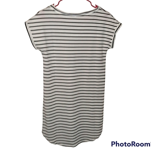 Striped v-neck short sleeve tshirt dress size S mini black white - Picture 3 of 8